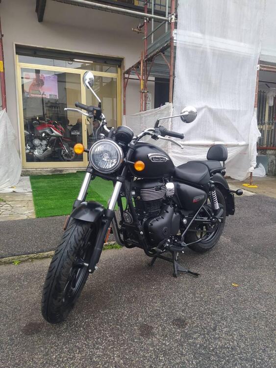 Royal Enfield Meteor 350 Stellar (2021 - 25) (5)