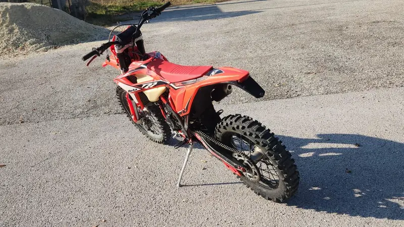 Betamotor RR 125 2T Enduro (2022) (2)