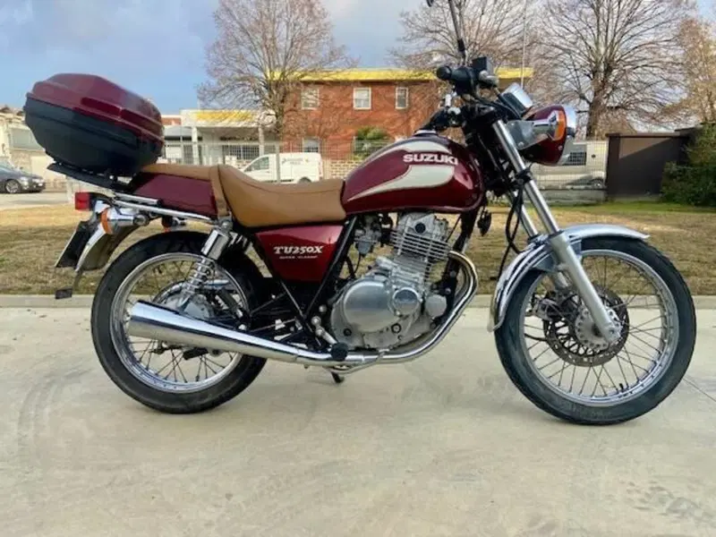 Suzuki TU 250 XX Super Classic (1996 - 00) (3)