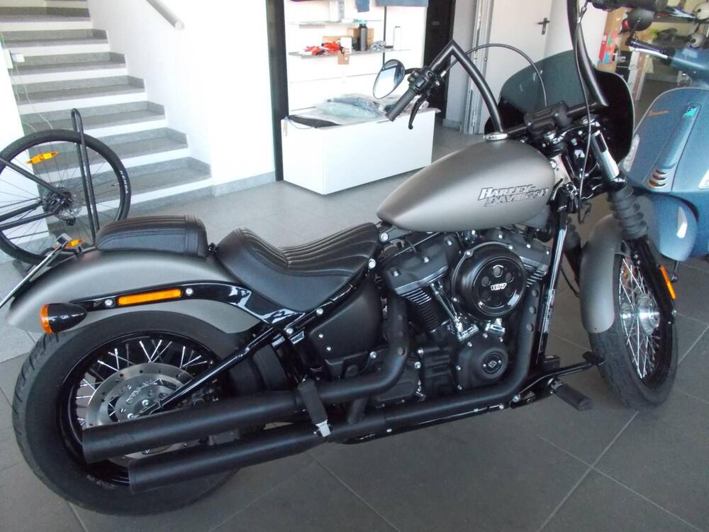 Harley-Davidson 107 Street Bob (2018 - 20) - FXBB (2)