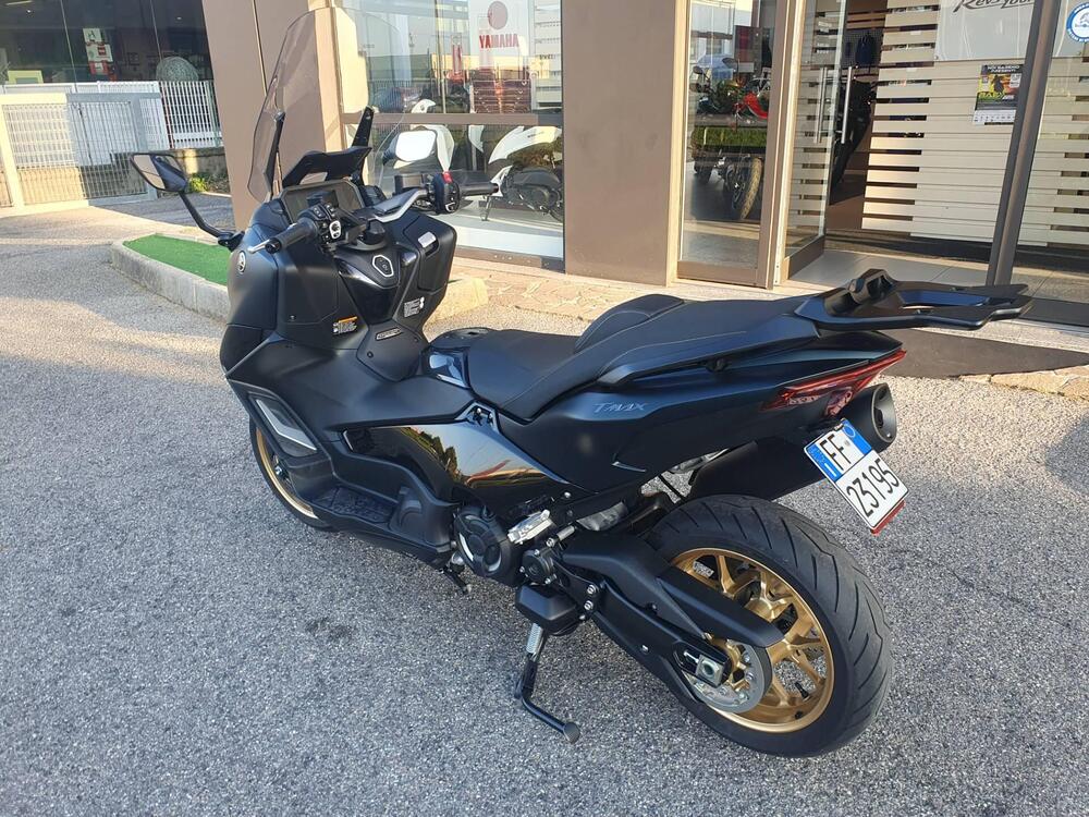 Yamaha T-Max 560 Tech Max (2022 - 24) (2)