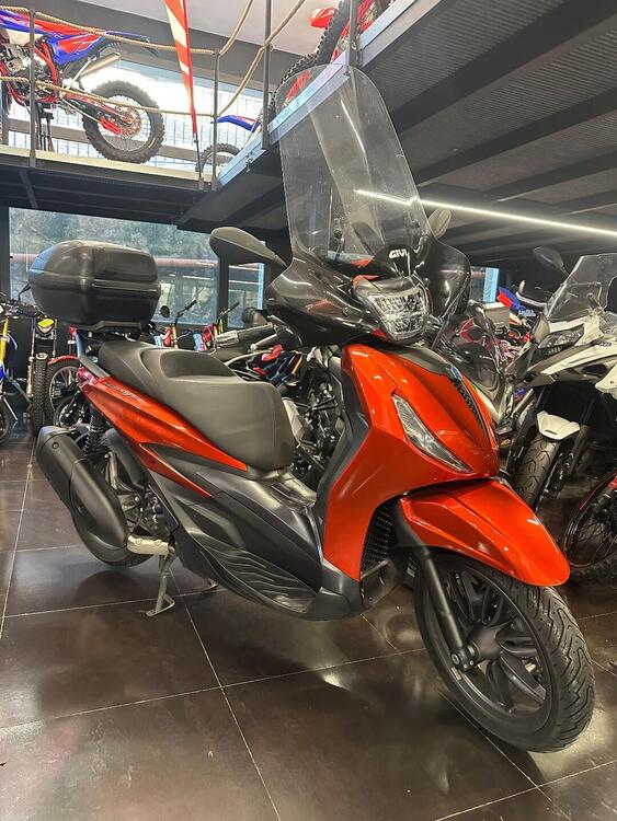 Piaggio Beverly 300 ABS-ASR (2021 - 25)