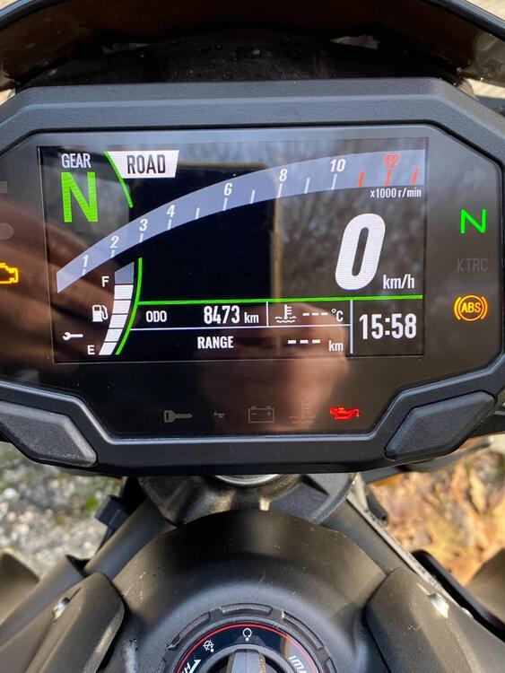 Kawasaki Z 900 SE (2022 - 24) (5)