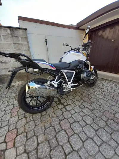 Bmw R 1250 R (2021 - 25) usata