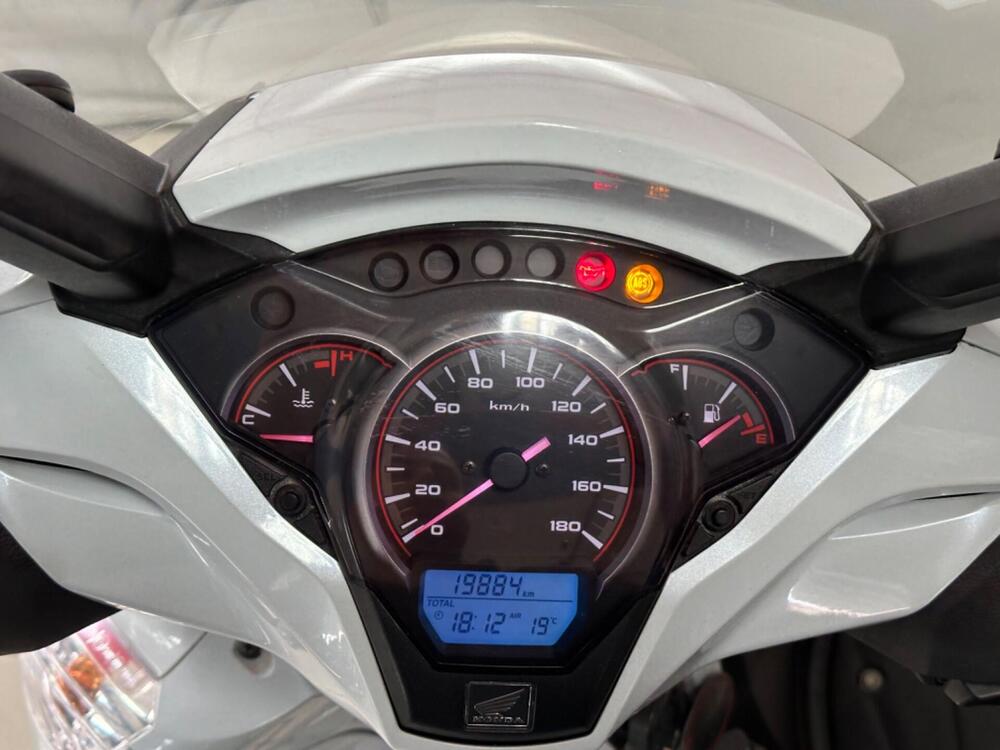 Honda SH 300 i ABS (2016 - 20) (4)