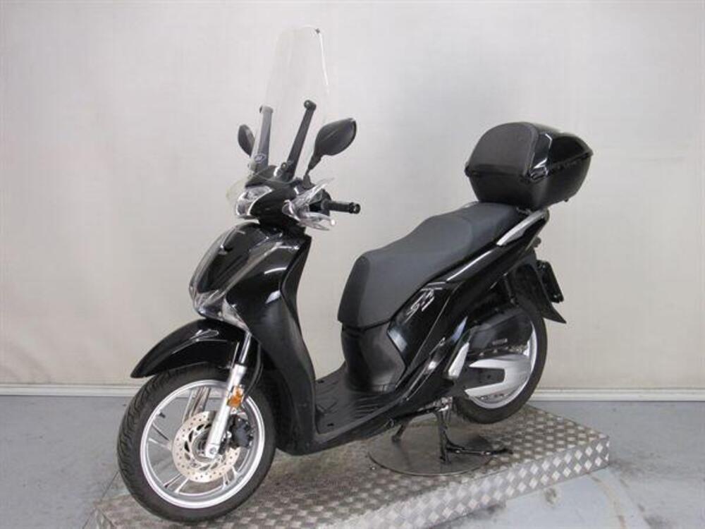 Honda SH 150 i (2017 - 19) (3)