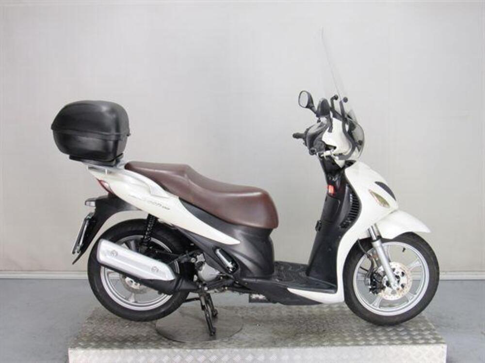Suzuki SIXteen 150 (2007 - 14)