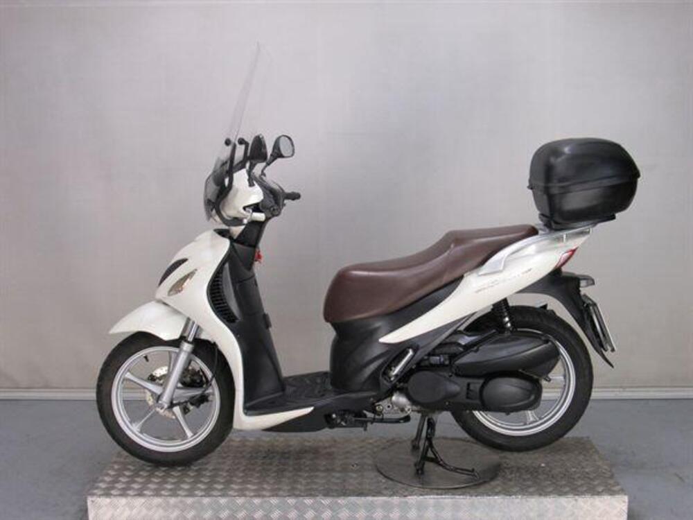 Suzuki SIXteen 150 (2007 - 14) (4)