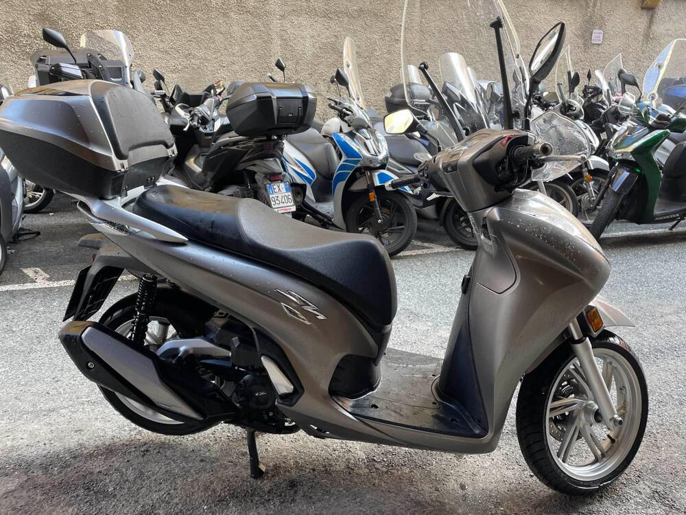 Honda SH 350 Sport (2021 - 24) (2)