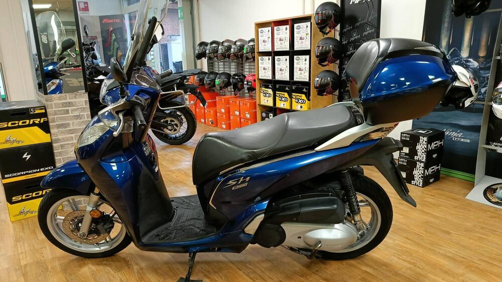 Honda SH 300 i ABS (2016 - 20) (4)