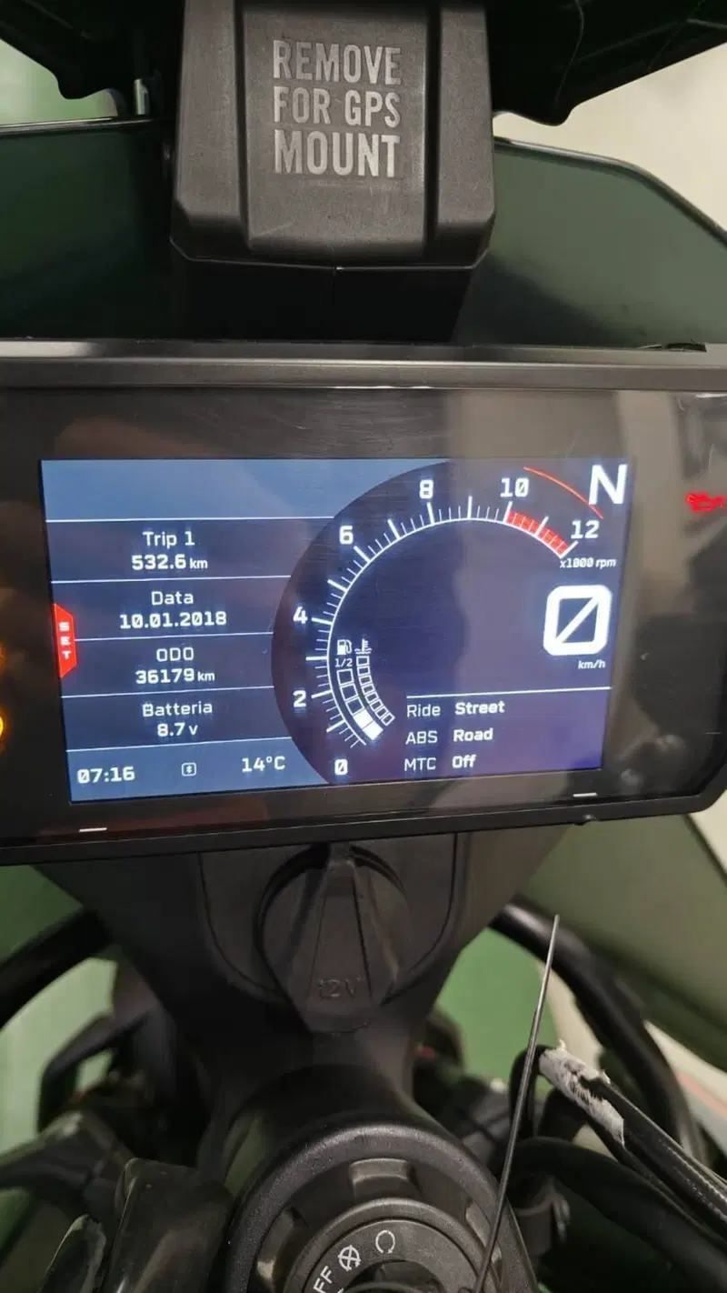 KTM 890 Adventure (2022) (5)