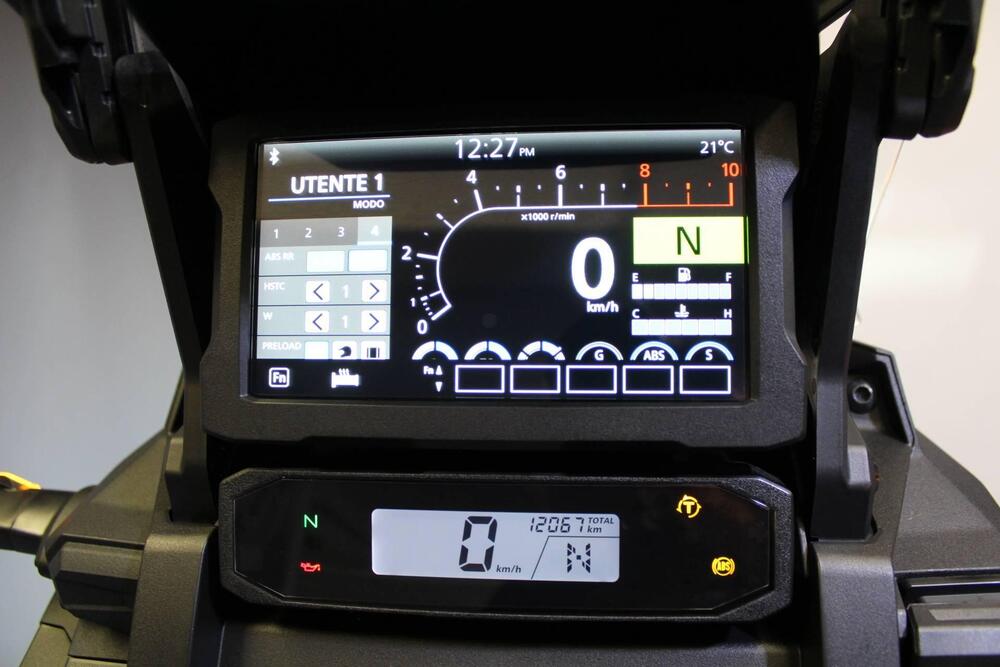 Honda Africa Twin CRF 1100L ES DCT (2024 - 25) (3)