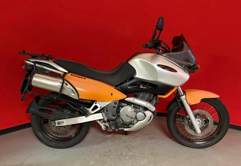 Suzuki XF 650 Freewind (1997 - 03)
