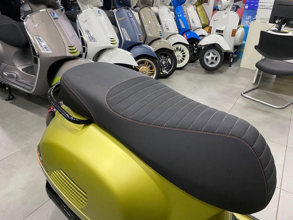 Vespa GTS 125 Super Sport (2025) (5)