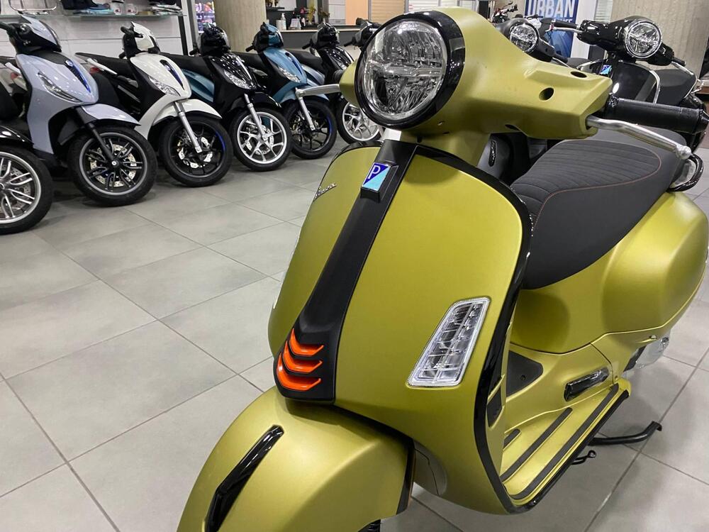 Vespa GTS 125 Super Sport (2025) (4)
