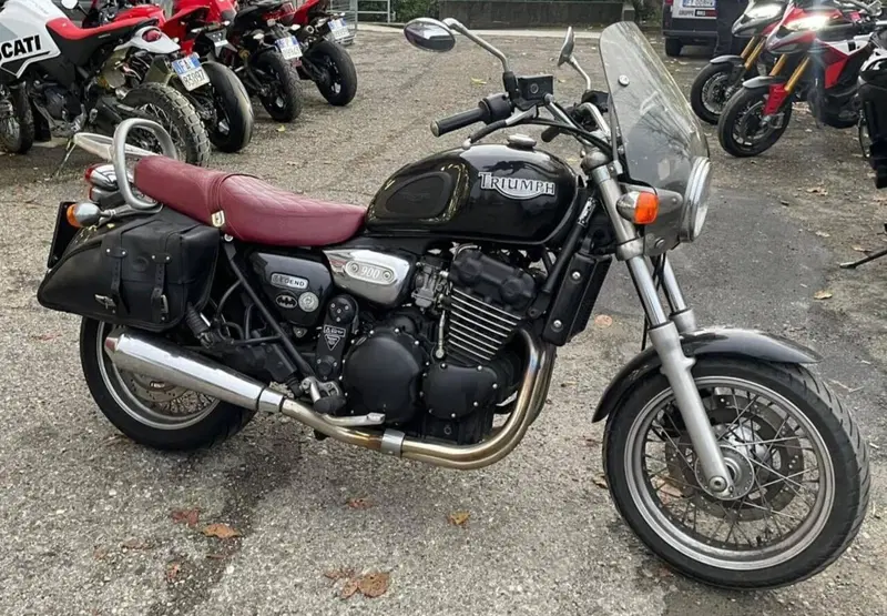Triumph Legend TT 900 (1998 - 02)