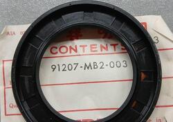 91207MB2003 Paraolio 40x62x6 Honda