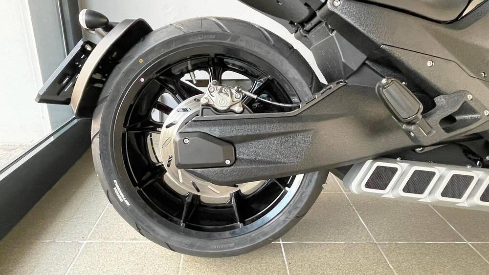 Benda Motorcycles LFC 700 (2024 - 25) (3)