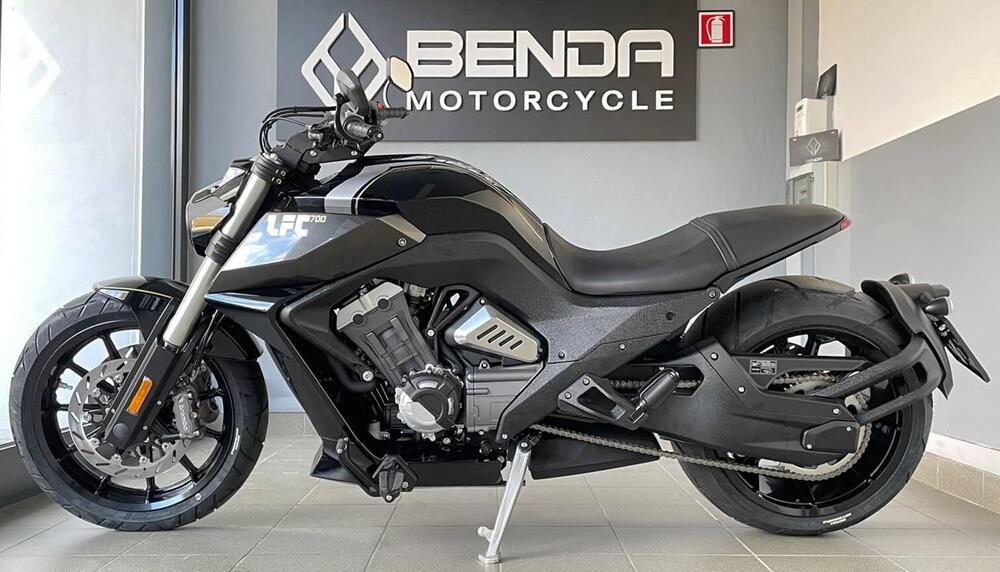 Benda Motorcycles LFC 700 (2024 - 25) (2)