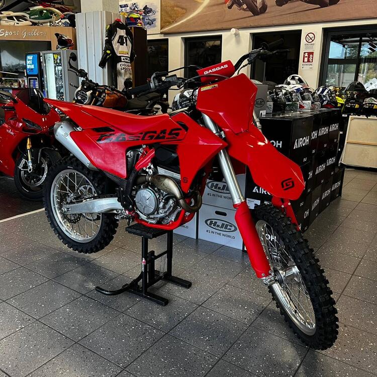 GASGAS MC 250 (2025) (4)