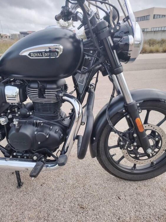 Royal Enfield Meteor 350 Stellar (2021 - 25) (4)