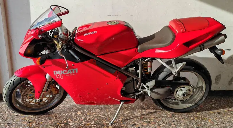 Ducati 748 iscritta Asi 100% originale (2)