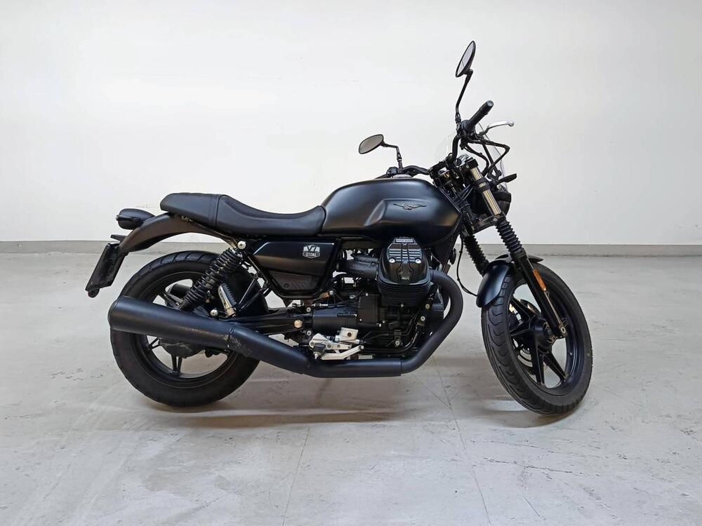 Moto Guzzi V7 II Stone (2015 - 17)