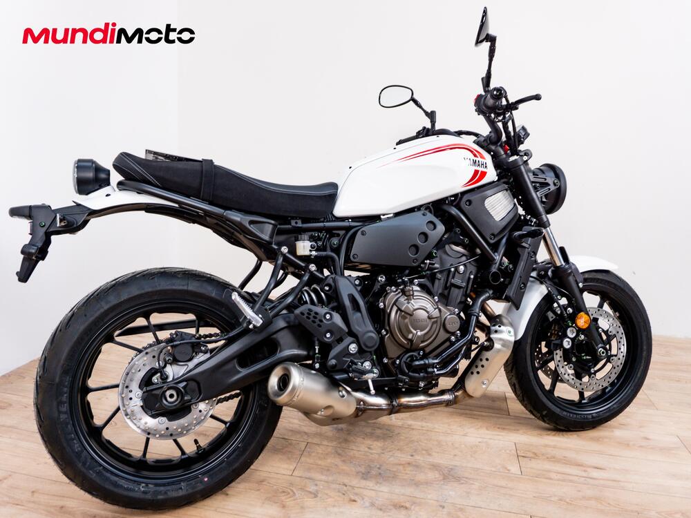 Yamaha XSR 700 (2022 - 25) (2)