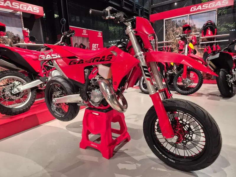 GASGAS EC 125 (2025) (2)