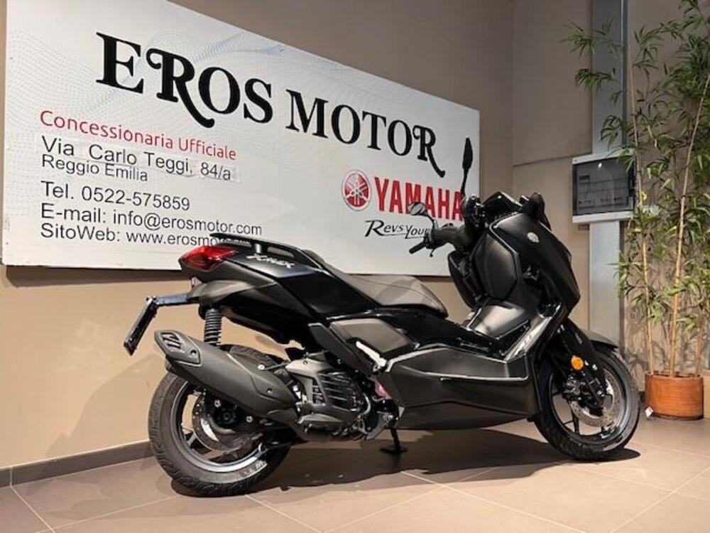 Yamaha X-Max 125 Tech Max (2021 - 24) (4)