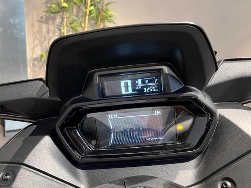 Yamaha X-Max 125 Tech Max (2021 - 24) (3)