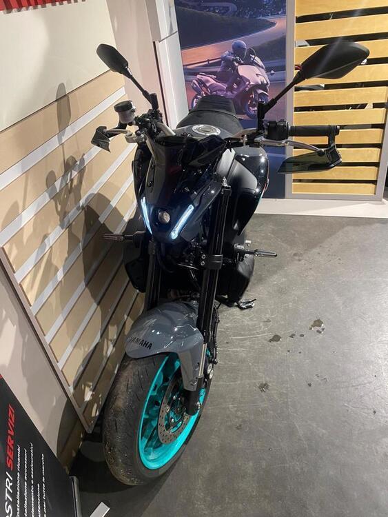 Yamaha MT-09 (2021 - 23) (2)