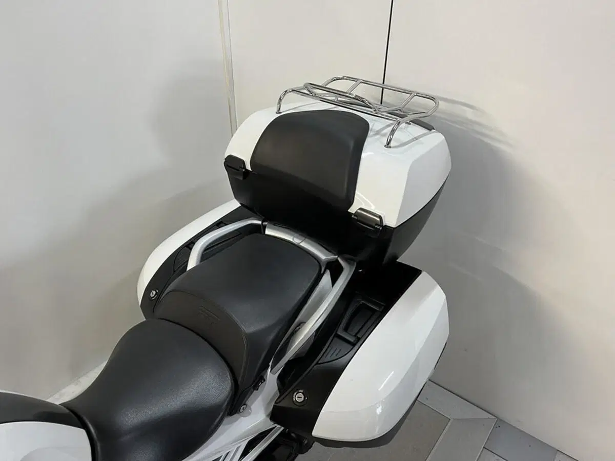 Bmw R 1250 RT (2021 - 25) (2)