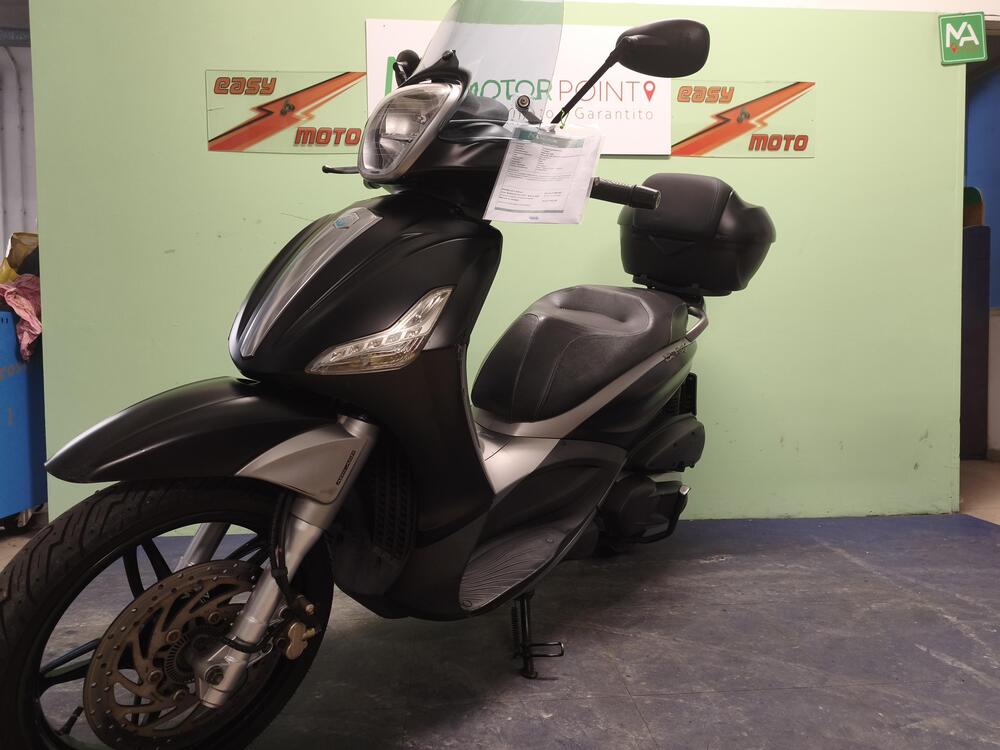 Piaggio Beverly 350 SportTouring ie ABS (2011 - 17) (2)