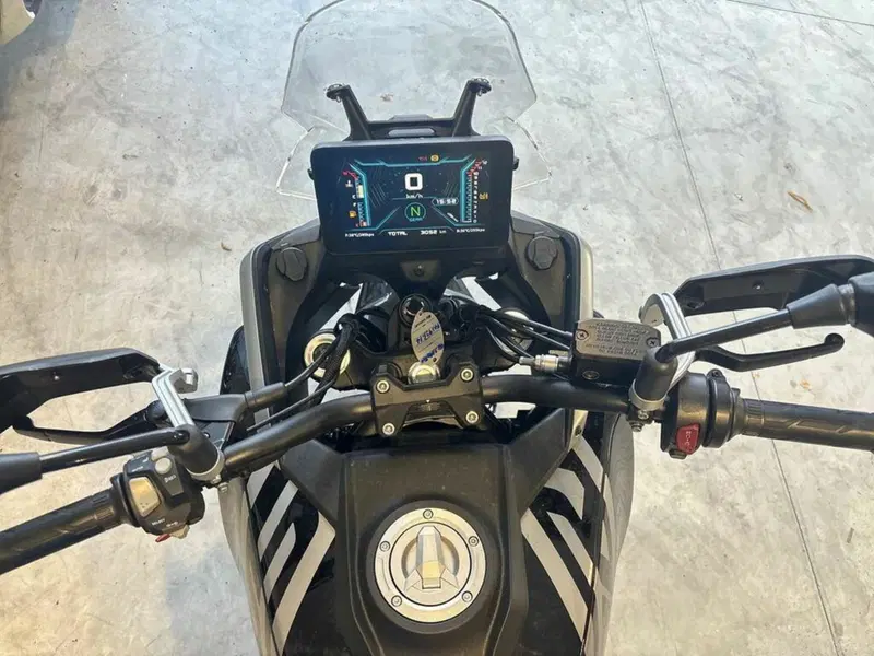 QJ Motor SRT 550 SX (2024) (7)