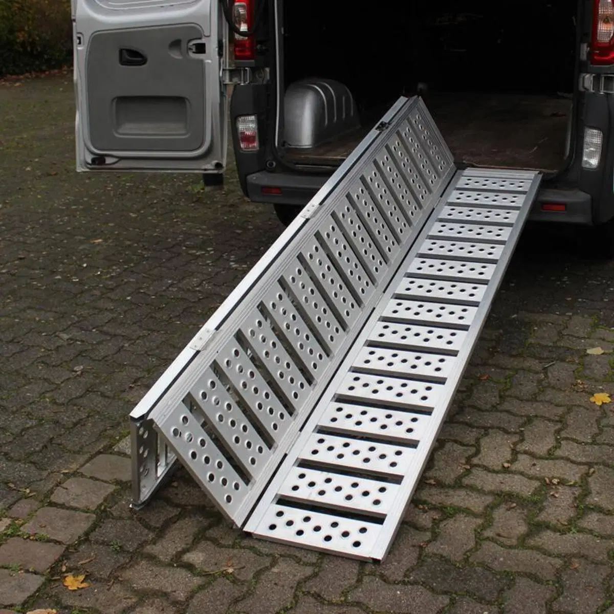 Rampa di Carico Extra Larga Pieghevole in Allumini Trutzholm (7)