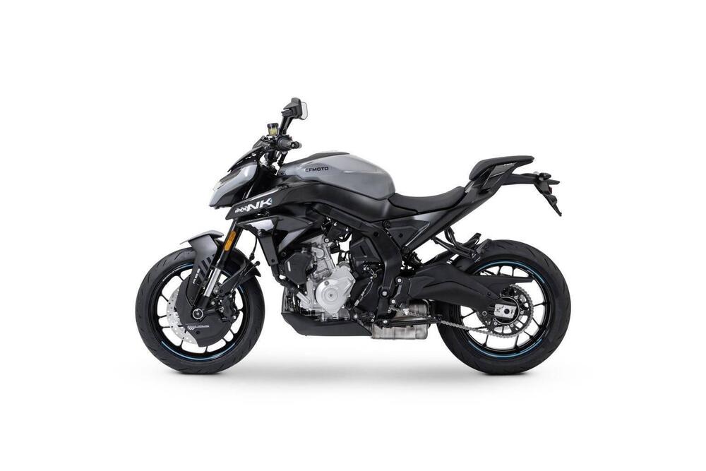 CFMOTO 675NK (2025) (4)