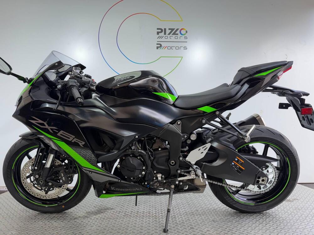 Kawasaki Ninja 636 ZX-6R (2024 - 26) (2)