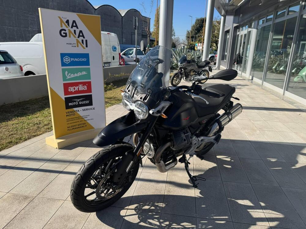 Moto Guzzi V85 Strada (2024 - 25)