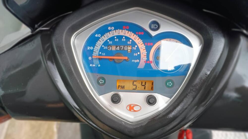 Kymco Agility 125 R16 (2008 - 17) (4)