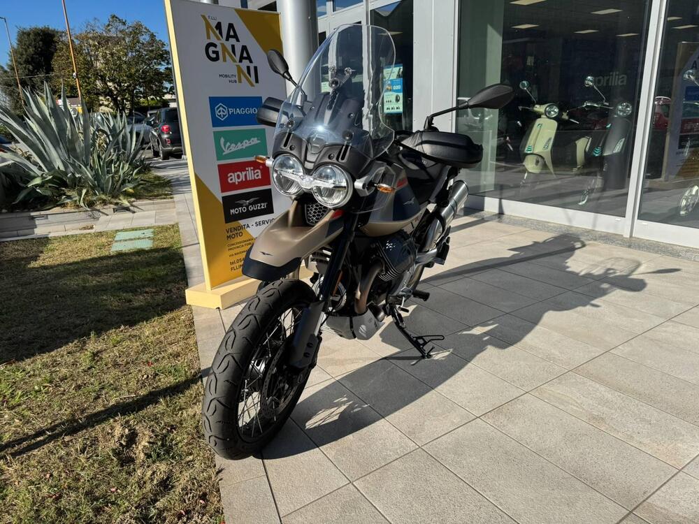 Moto Guzzi V85 TT Travel (2024 - 25) (2)