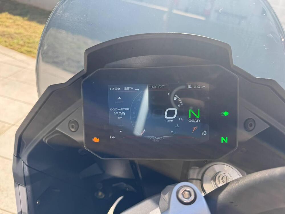 Moto Guzzi V100 Mandello Aviazione Navale (2023 - 24) (4)