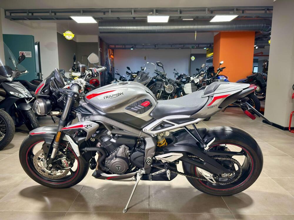 Triumph Street Triple RS (2020 - 22) (4)