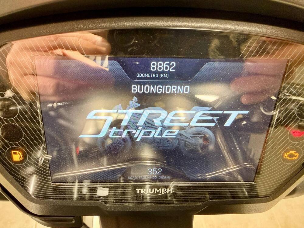 Triumph Street Triple RS (2020 - 22) (5)