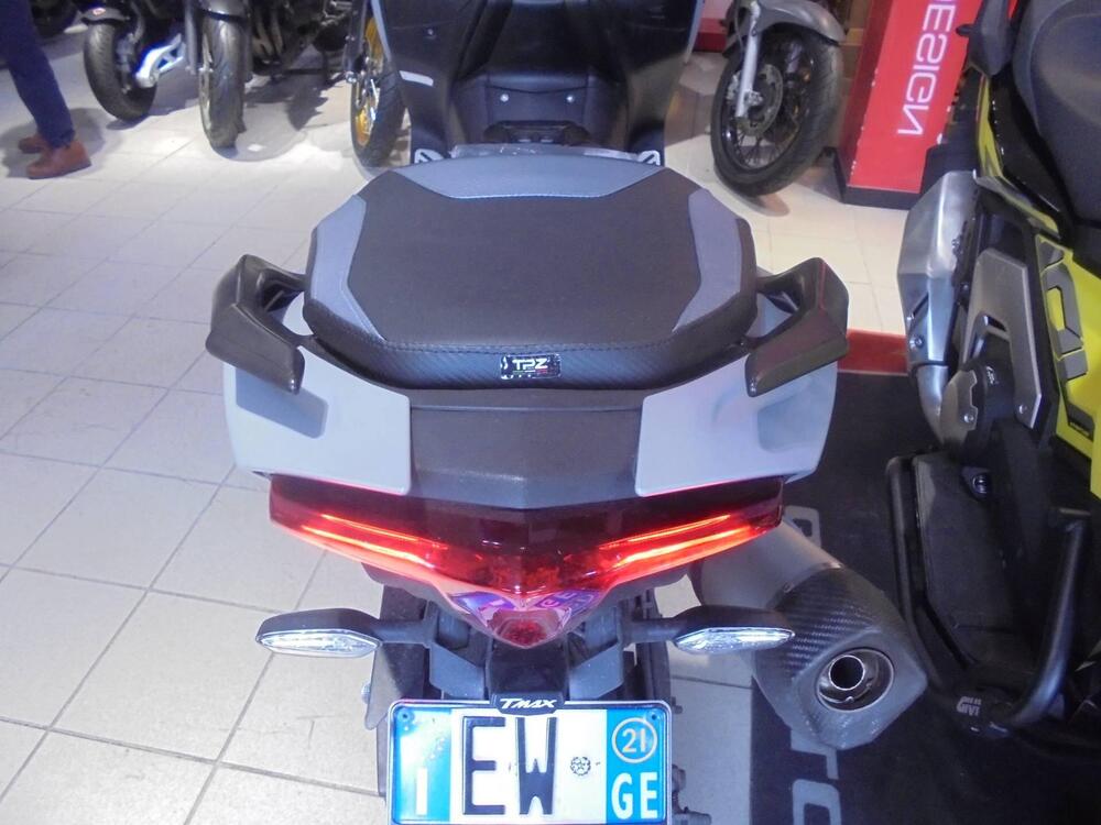 Yamaha T-Max 560 (2020 - 21) (5)