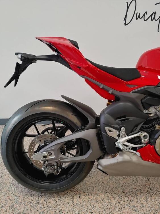 Ducati Panigale V4 (2025) (4)