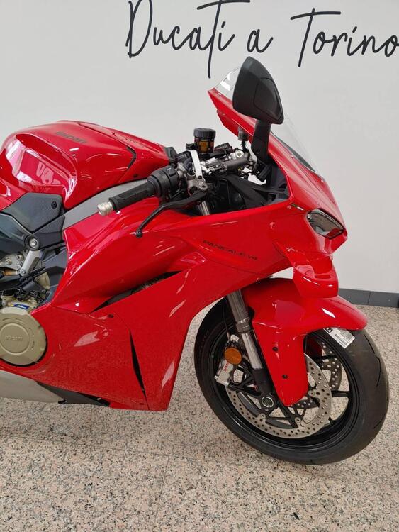 Ducati Panigale V4 (2025) (5)
