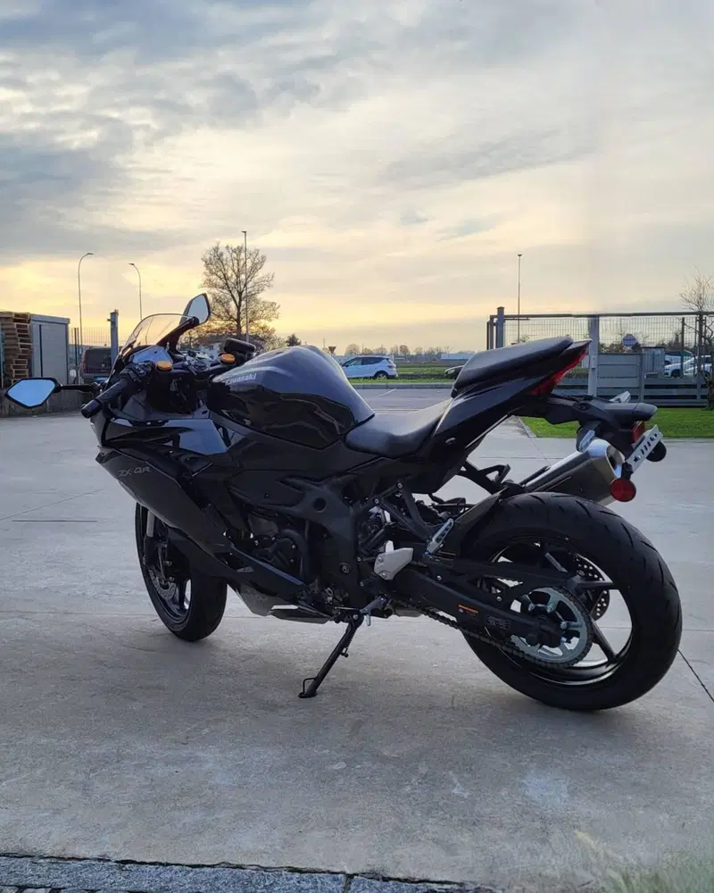 Kawasaki Ninja ZX-4R (2024 - 26) (3)