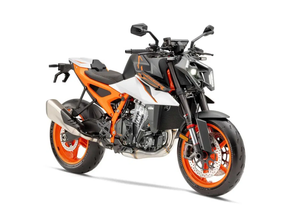 KTM 990 Duke R: ora sappiamo il prezzo della naked austriaca (8)