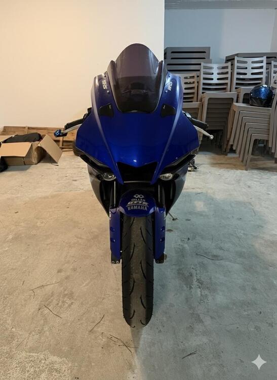 Yamaha YZF R1 (2020 - 25) (2)